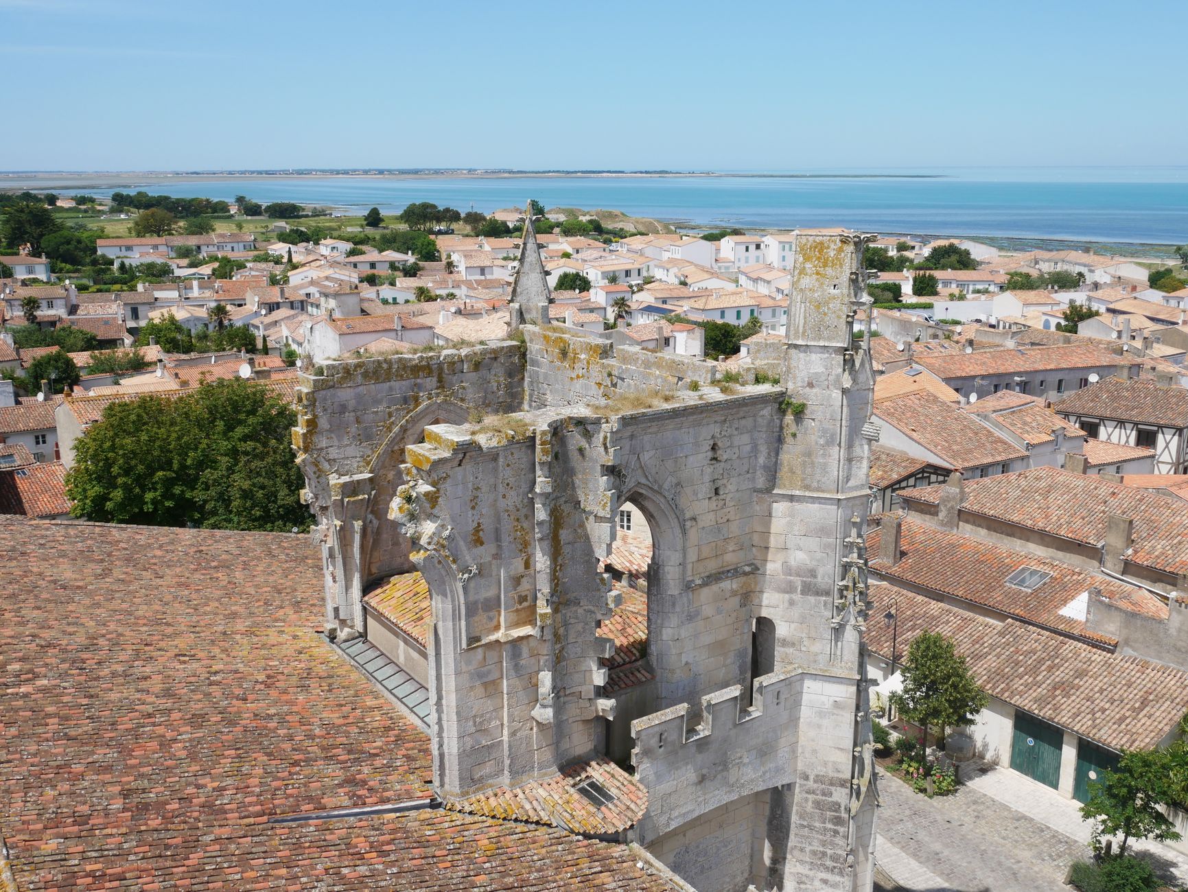 Bâchage de toiture équipe à Saint-Paul